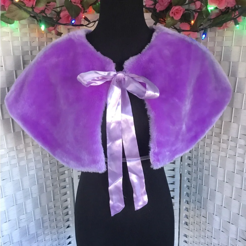 Light Purple Faux Fur Cape Capelet Lavender Lilac Amethyst NWOT - Picture 10 of 16